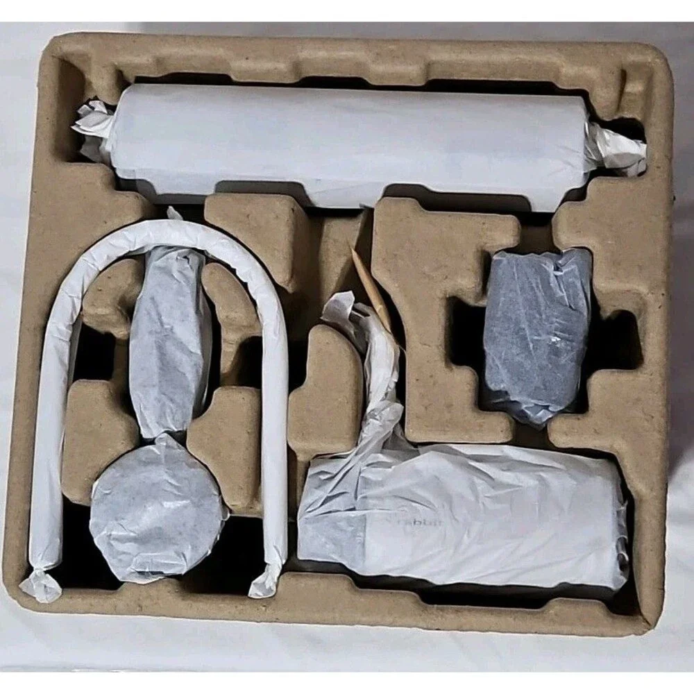 Rabbit Electric Wine Opener 5-piece Tool Set with Electric Corkscrew and Aerator